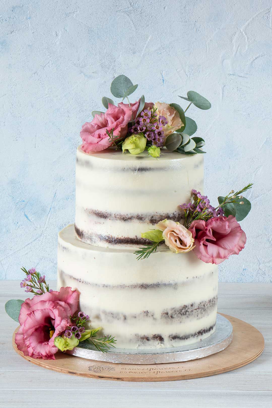 Dvoupatrový svatební dort